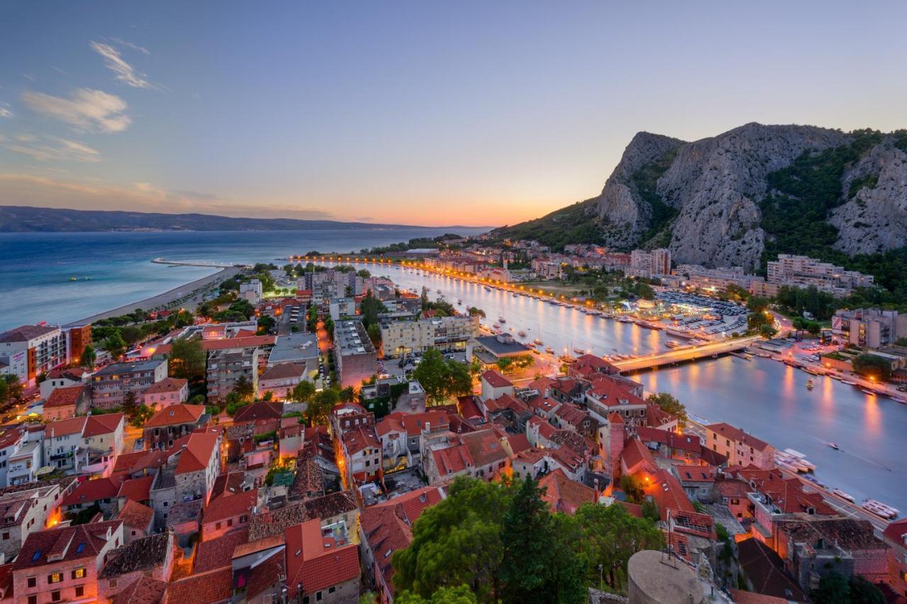 Pirates' Bay Apartment - Omiš Dış mekan fotoğraf